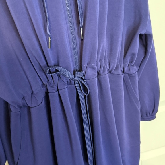 Active Zone Light Weight Jacket - Picture 5 of 7